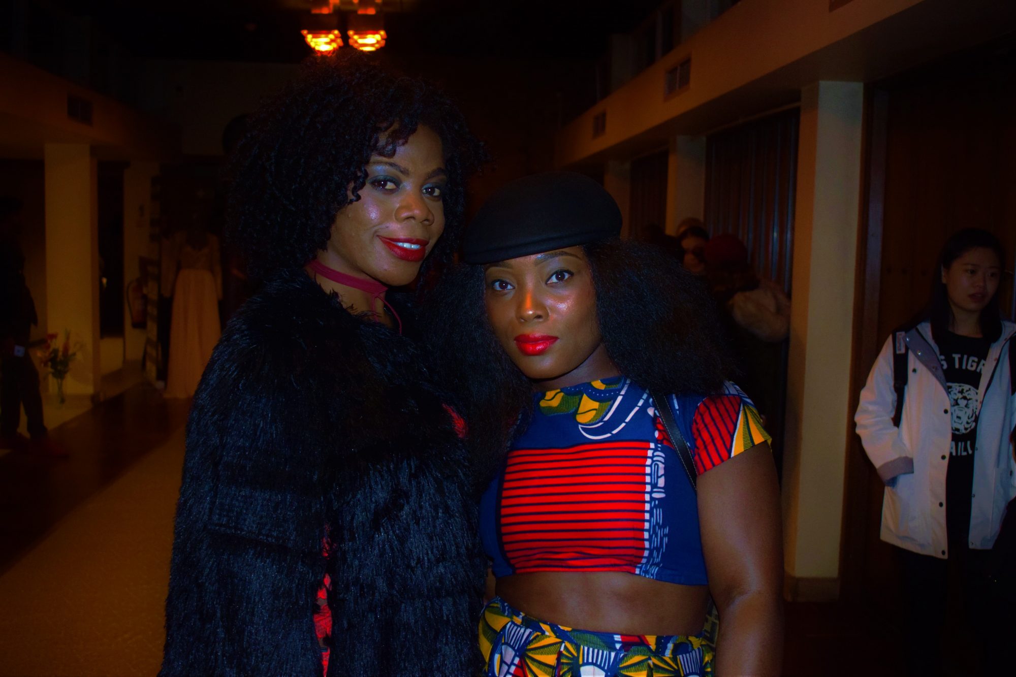 CYNTHIA TABE AND MAMMYPI AT THE LABELS FASHION SHOW/HOW TO WEAR TWO PIECE PRINT