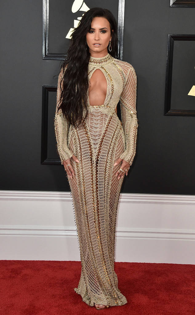  Demi Lovato stepped out in a jaw-dropping Julien Macdonald dress 59th Annual Grammy