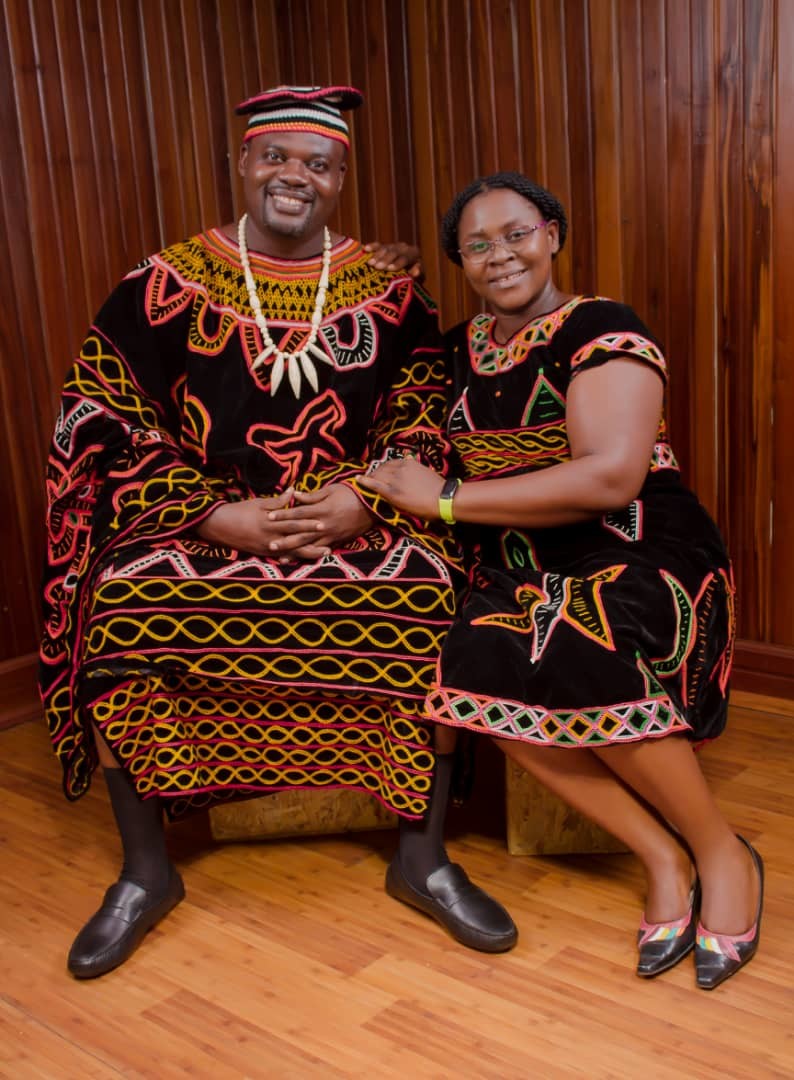 Best Traditional Regalia from Cameroon the Toghu or Atoghu